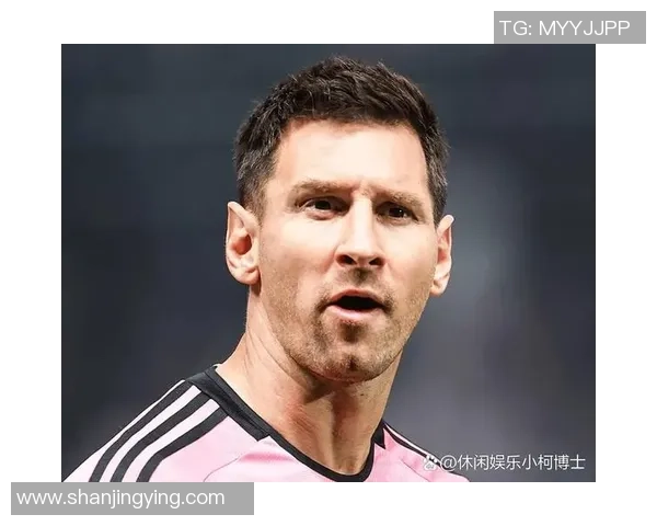 足球之娱乐巨星的传奇旅程与场外生活的精彩瞬间 足球之娱乐巨星的传奇旅程与场外生活的精彩瞬间